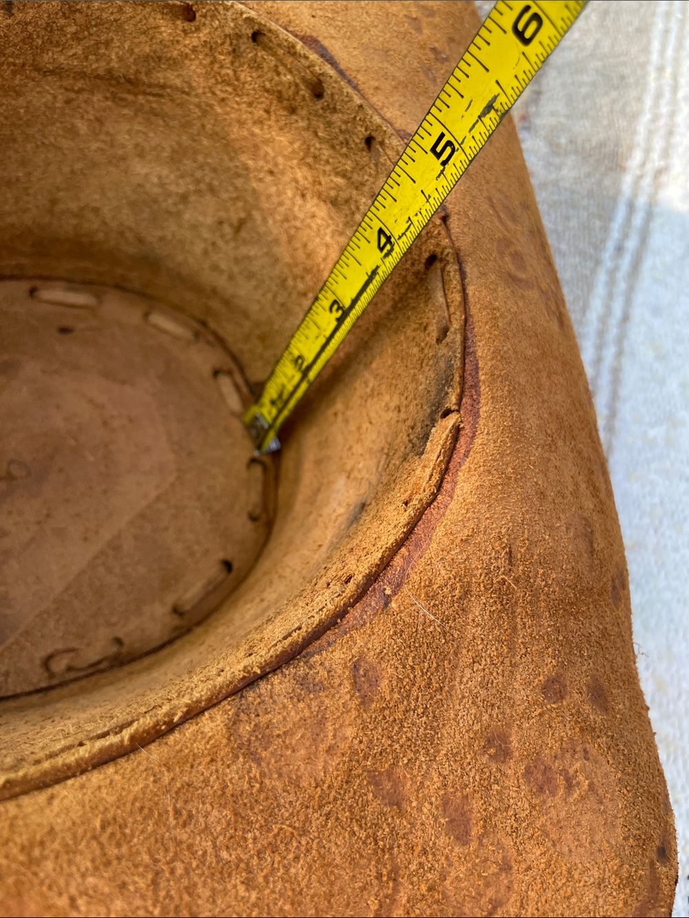 VINTAGE HAND TOOLED EMBOSSED AND STITCHED LEATHER COWBOY HAT - Picture 11 of 15